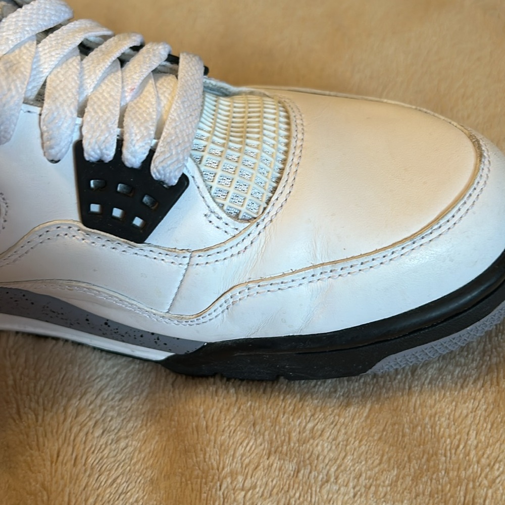 🔥White cement Jordan 4’s - Picture 5 of 7